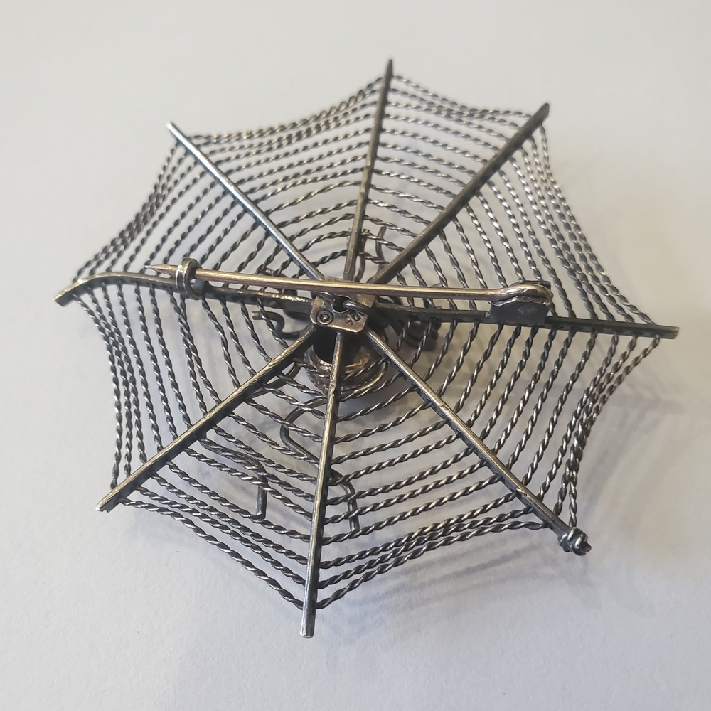 Vintage Metropolitan Museum Of Art (MMA) Sterling Silver Spider Web Brooch - Picture 4 of 8